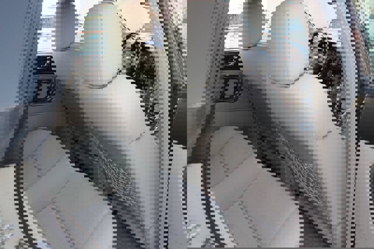 Used 2007 Subaru Outback 2.5i L.L. Bean image 32