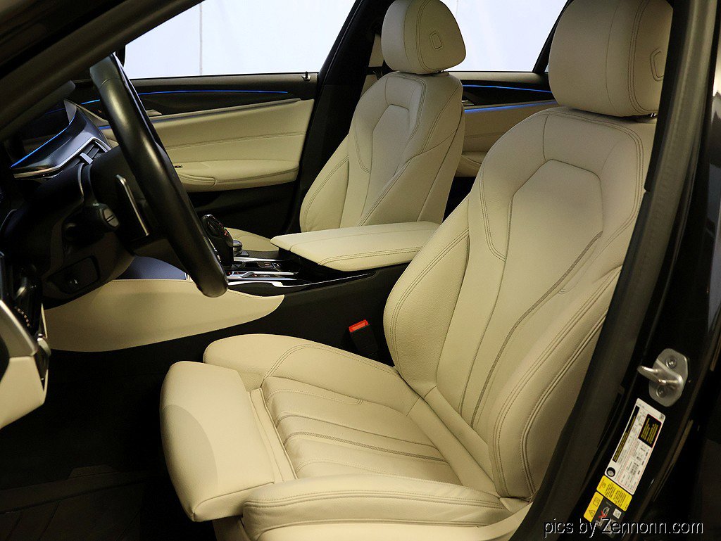 Certified 2023 BMW 530e 530e w/ M Sport Package image 11