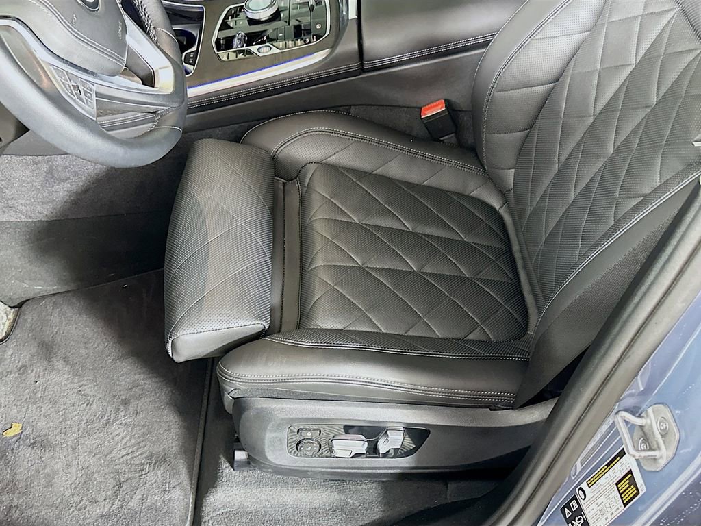 Used 2024 BMW X7 xDrive40i w/ Executive Package image 26