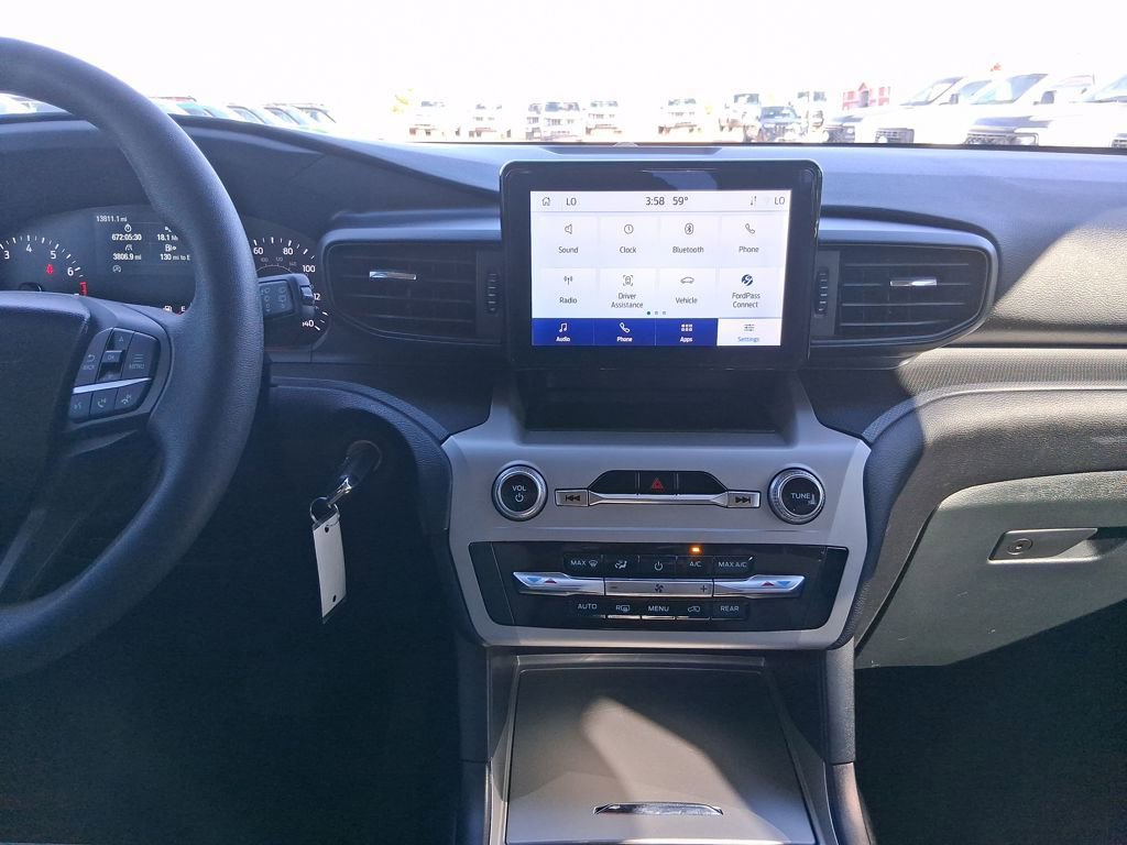 Used 2024 Ford Explorer 4WD image 17