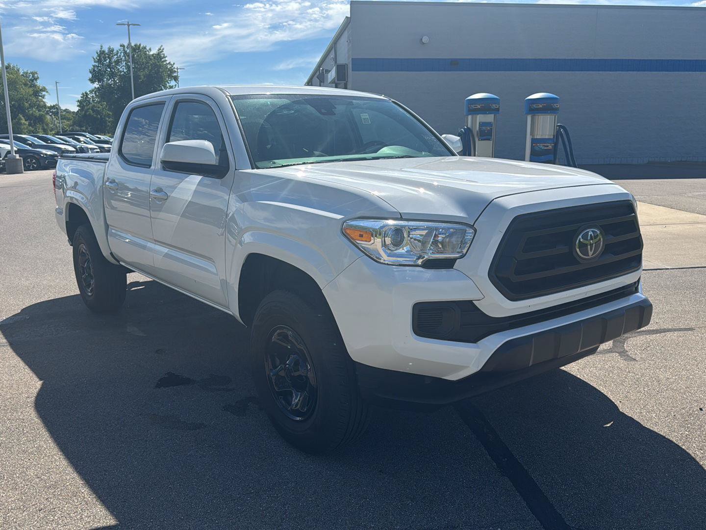 Used 2020 Toyota Tacoma SR AWD/4WD image 7