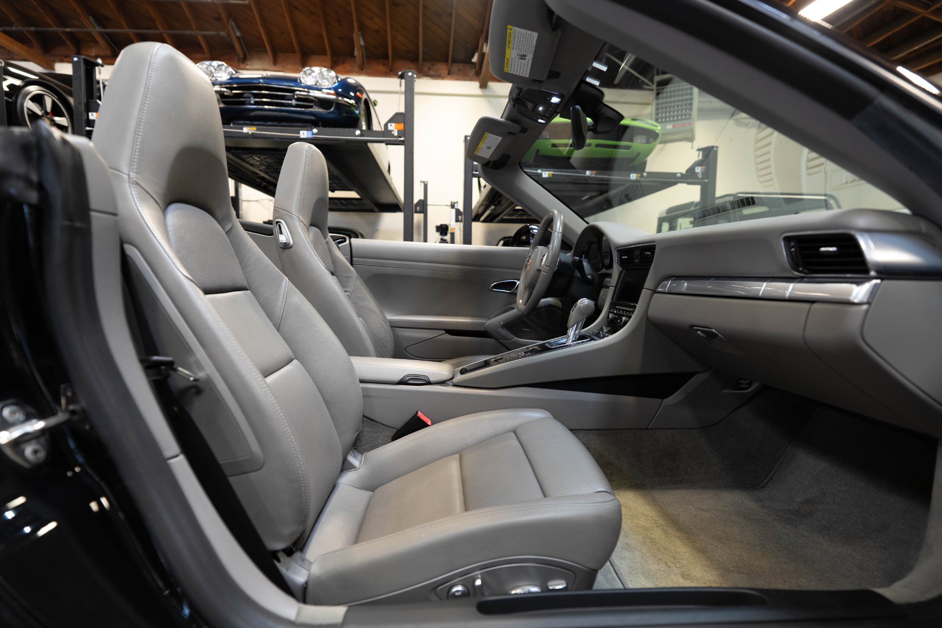 Used 2012 Porsche 911 Carrera image 87