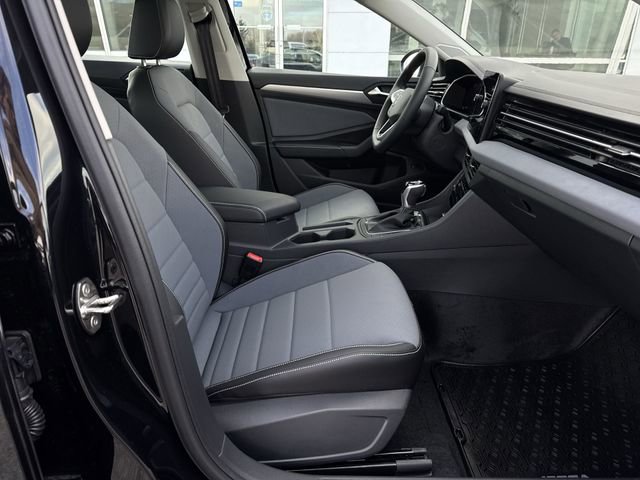 New 2026 Volkswagen Jetta SE FWD image 28