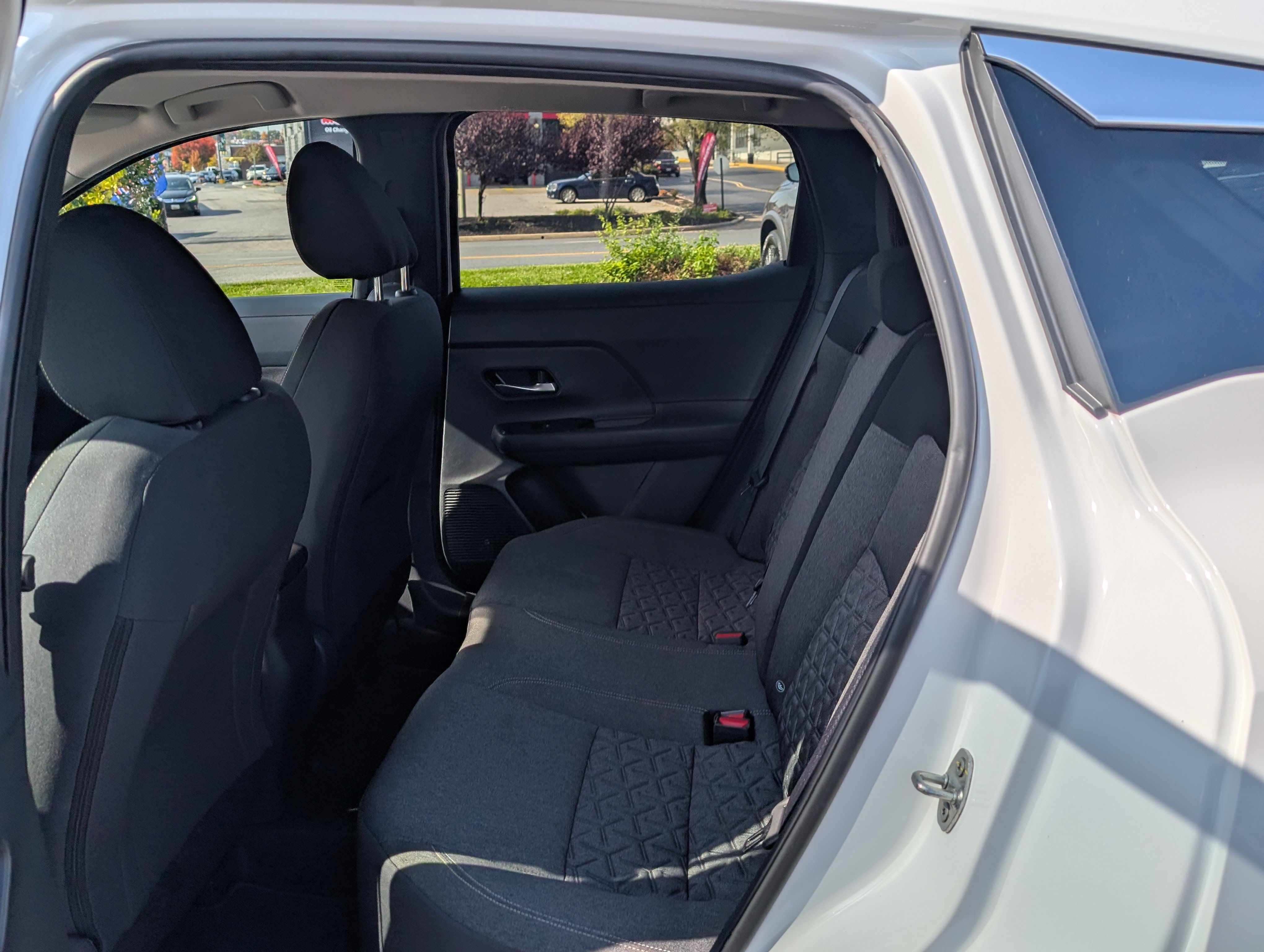 Certified 2025 Nissan Kicks SV AWD/4WD image 14