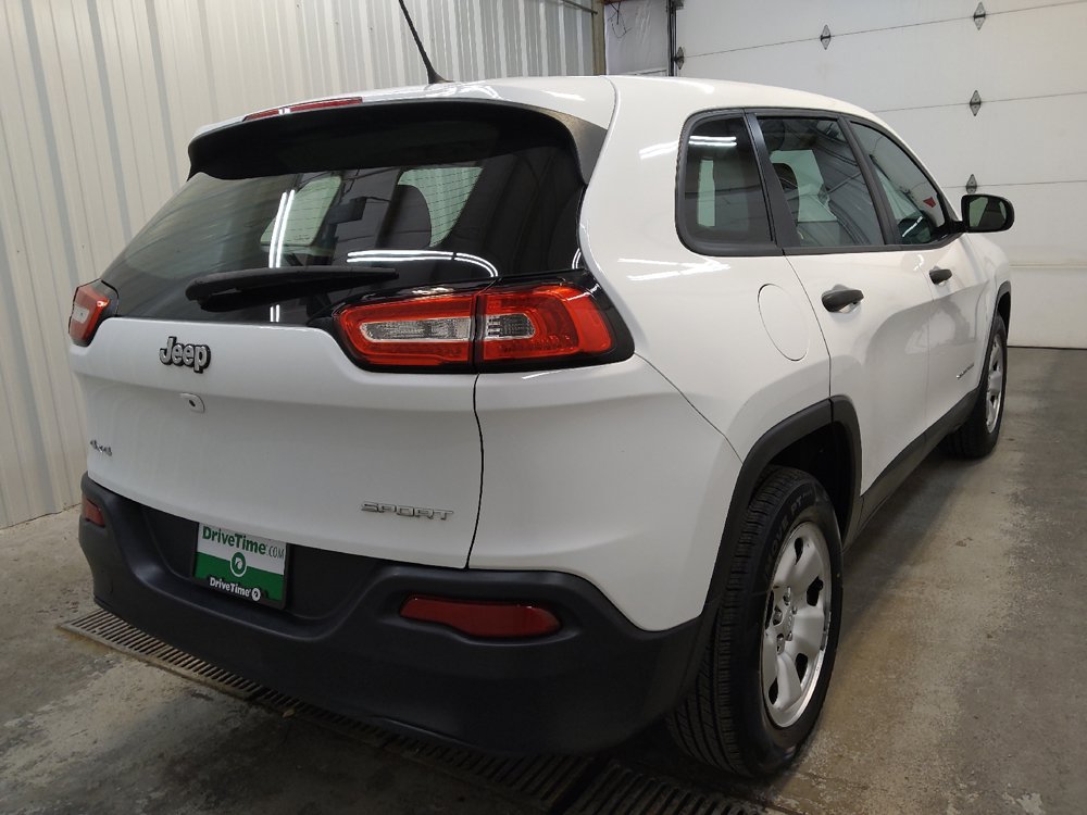 Used 2016 Jeep Cherokee Sport w/ Cold Weather Group AWD/4WD image 9