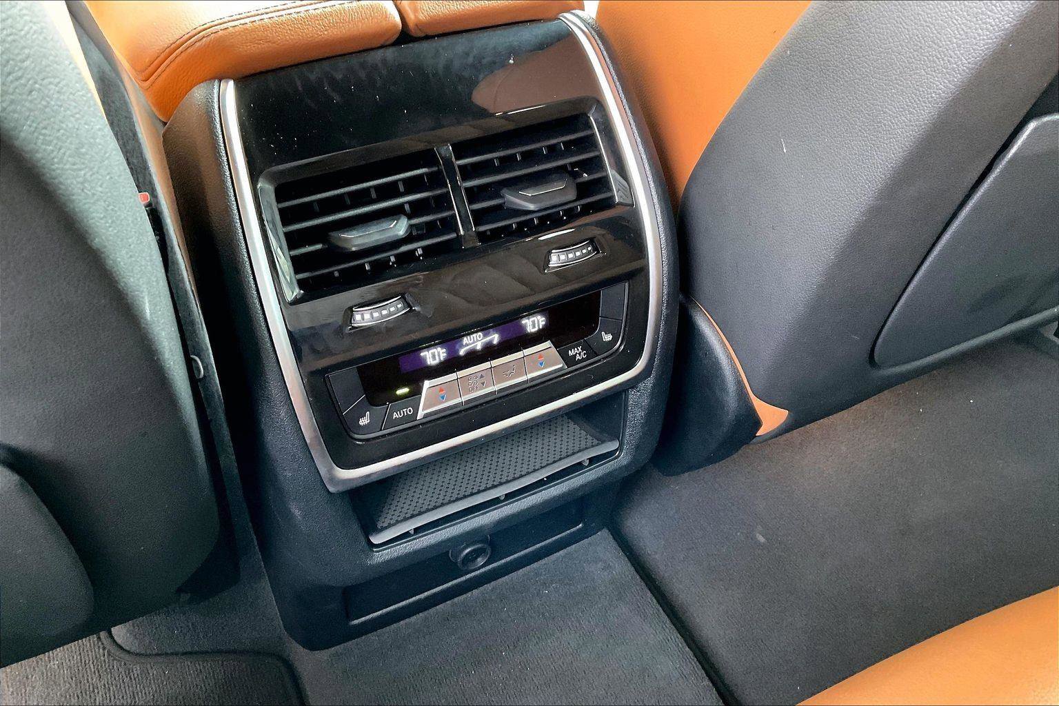 Used 2022 BMW X5 xDrive40i w/ Premium Package AWD/4WD image 10