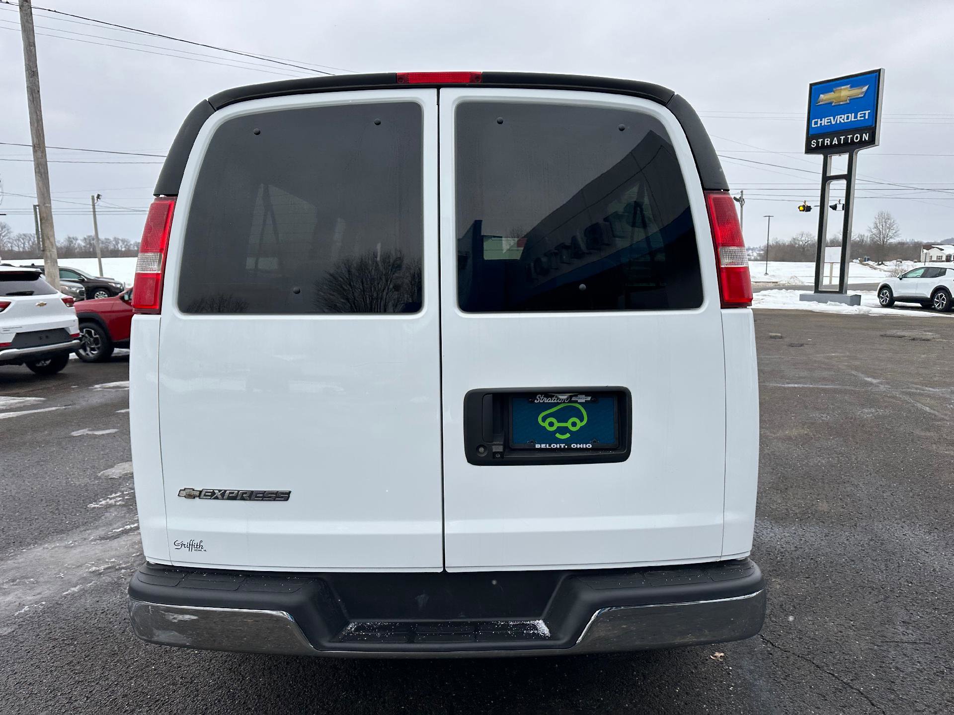 Certified 2016 Chevrolet Express 3500 LT w/ LT Preferred Equipment Group image 8