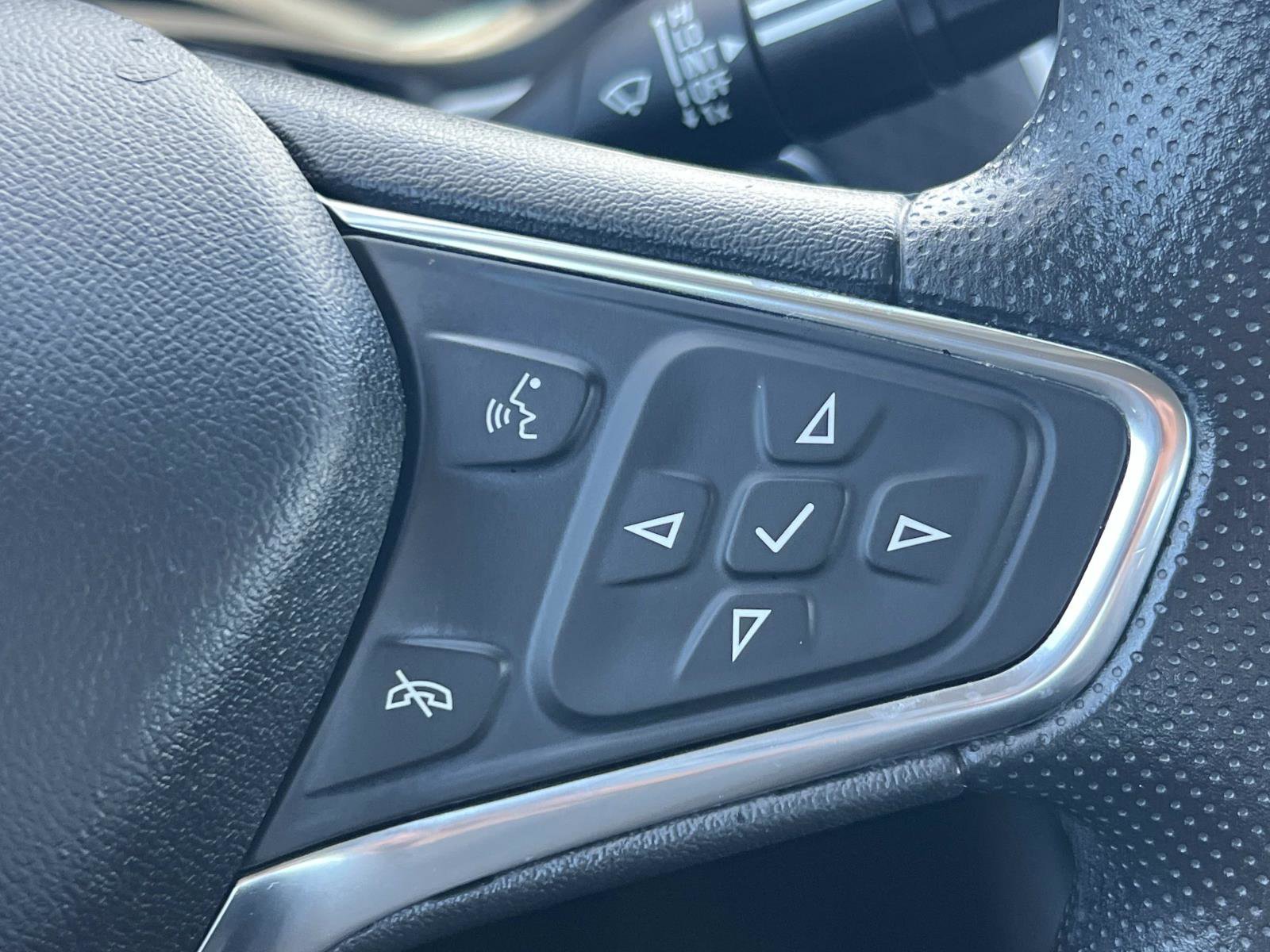 Used 2021 Chevrolet Malibu LS FWD image 10