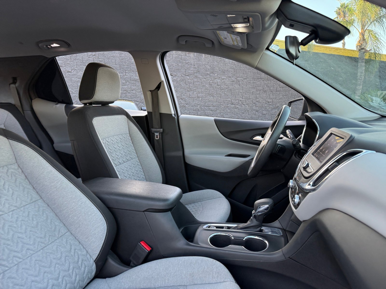 Used 2023 Chevrolet Equinox LS image 19