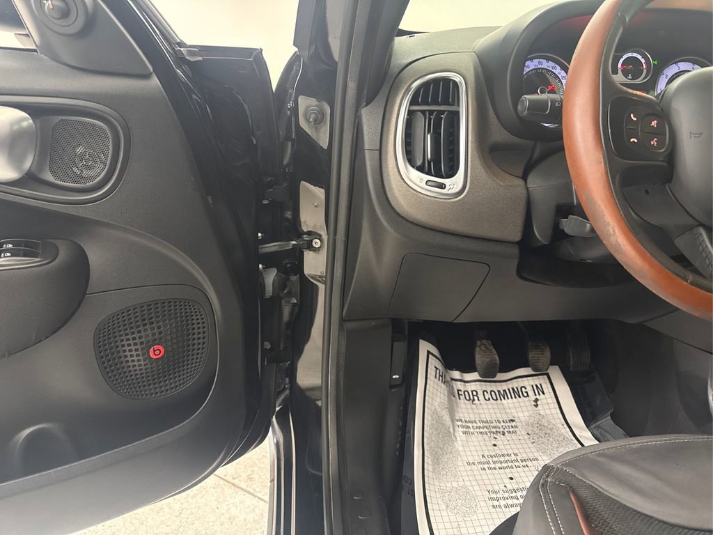 Used 2014 FIAT 500L Trekking w/ Popular Equipment Group image 35