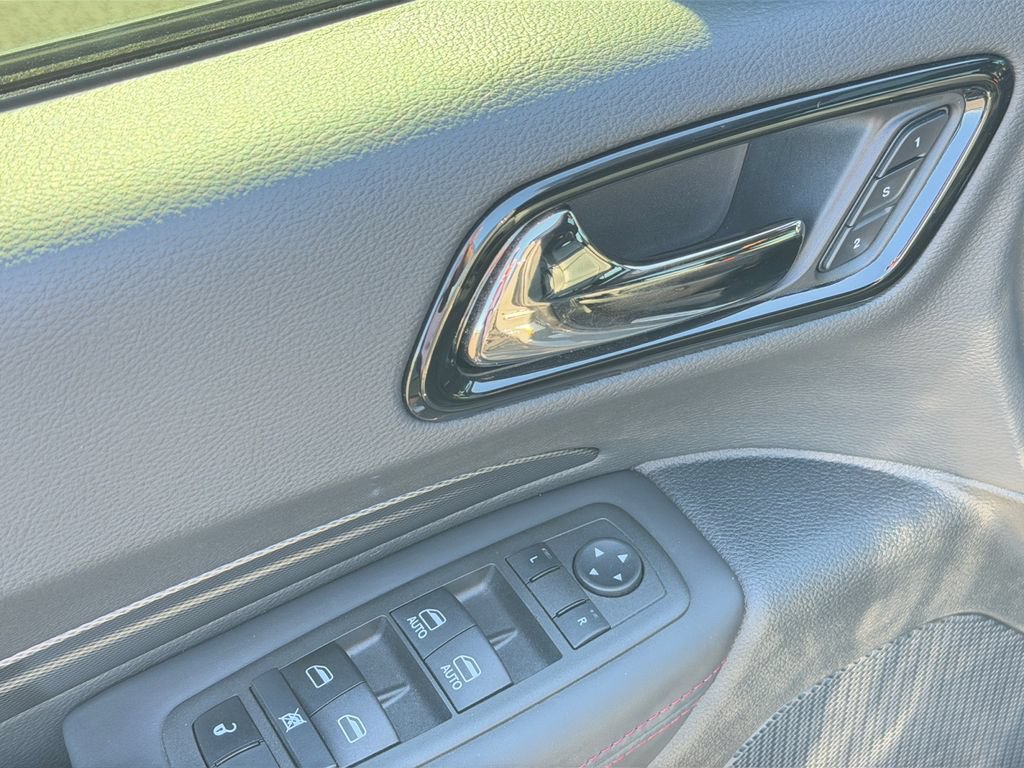 Used 2022 Dodge Durango R/T w/ Tow 'N Go Package AWD/4WD image 22