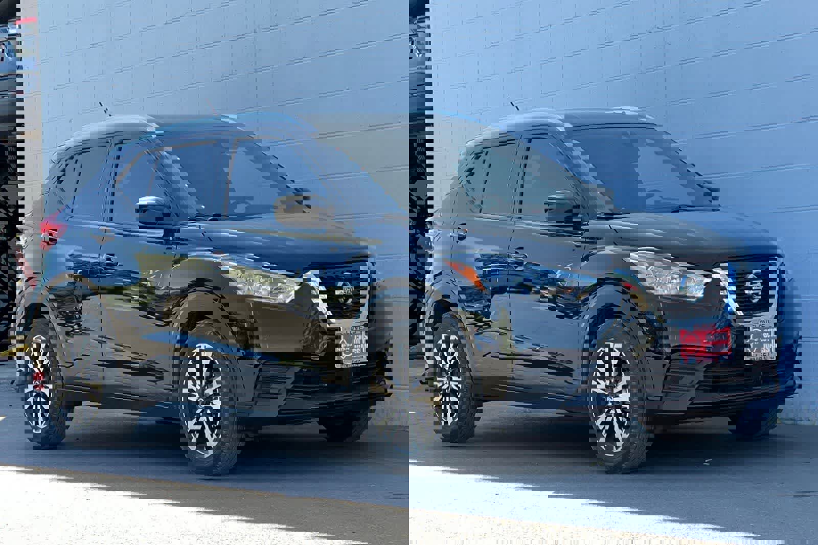 Used 2020 Nissan Kicks SV image 10