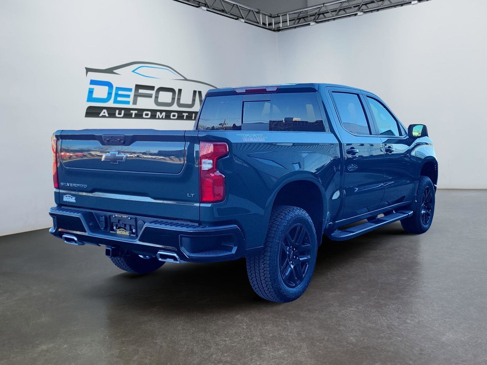 New 2026 Chevrolet Silverado 1500 LT Trail Boss w/ Convenience Package II image 3