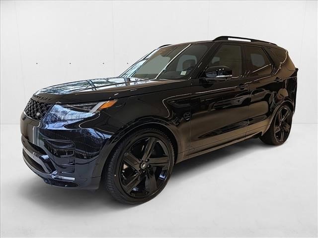 New 2025 Land Rover Discovery Dynamic SE image 1