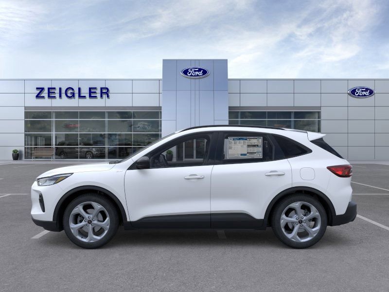 New 2026 Ford Escape ST-Line w/ Cold Weather Package AWD/4WD image 3