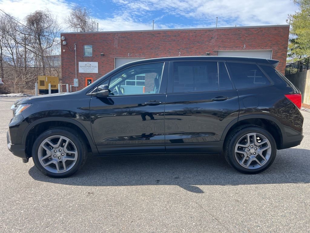Used 2023 Honda Passport EX-L image 2