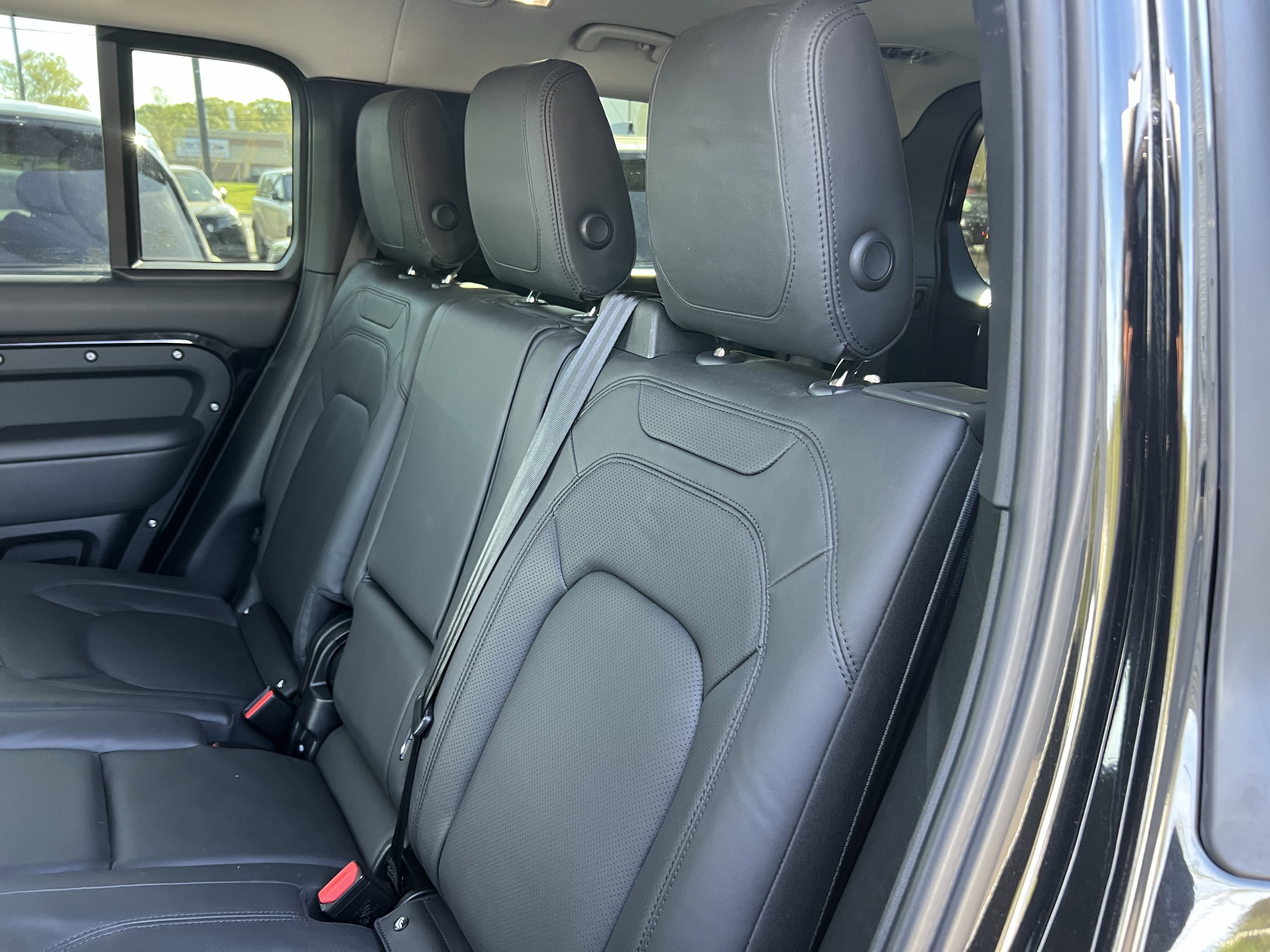 Certified 2024 Land Rover Defender 130 S image 29