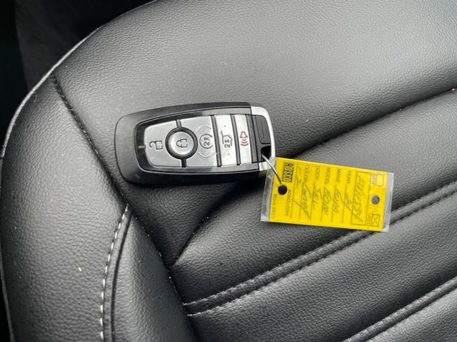 Used 2024 Ford Edge SEL w/ Convenience Package image 16