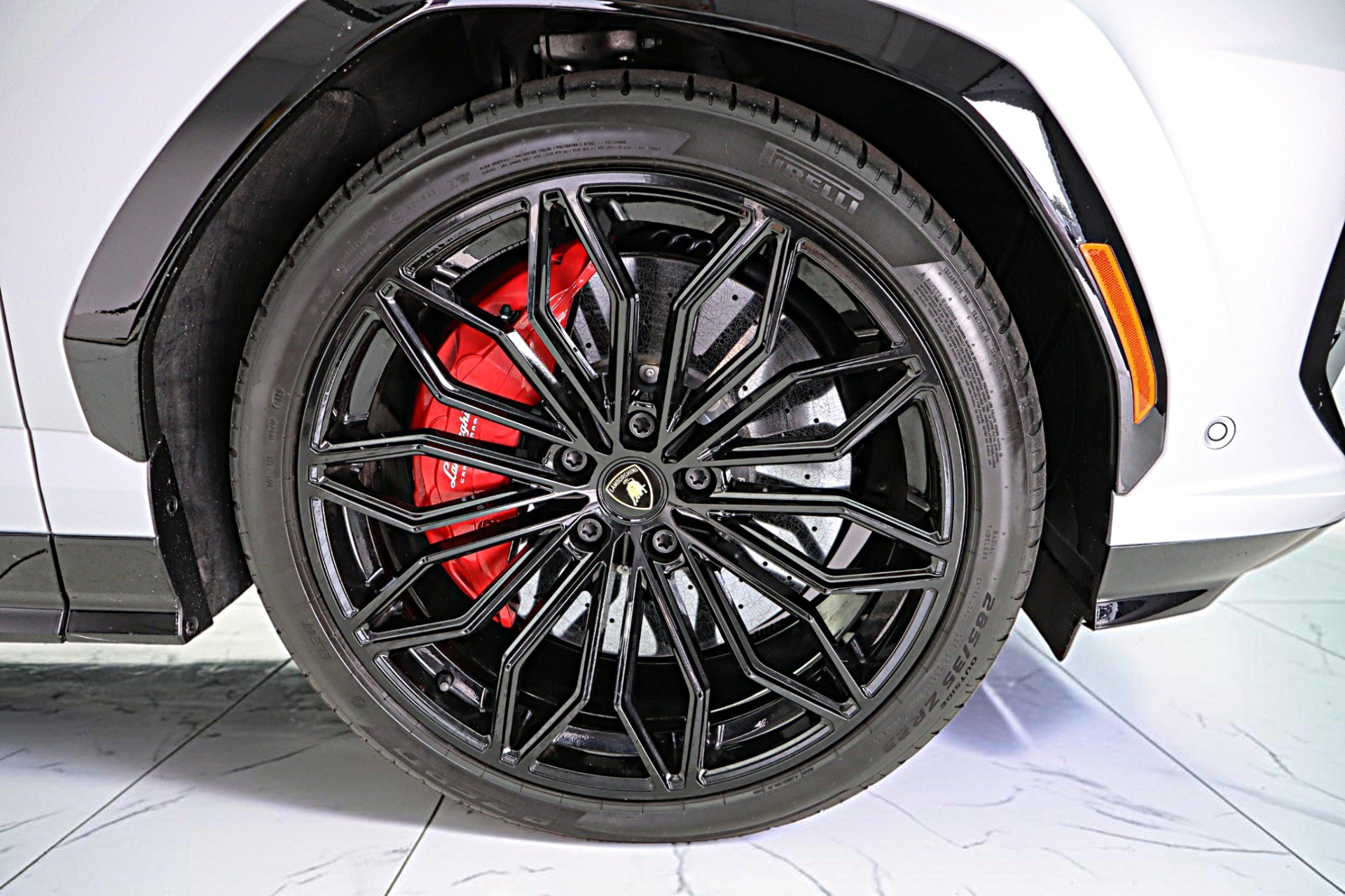Used 2025 Lamborghini Urus S AWD/4WD image 48
