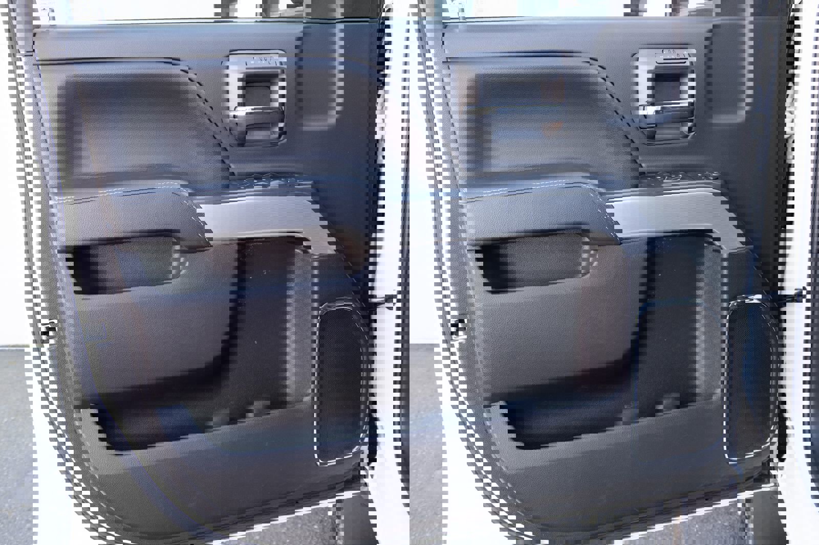 Used 2017 Chevrolet Silverado 2500 LTZ w/ Custom Sport Edition image 14