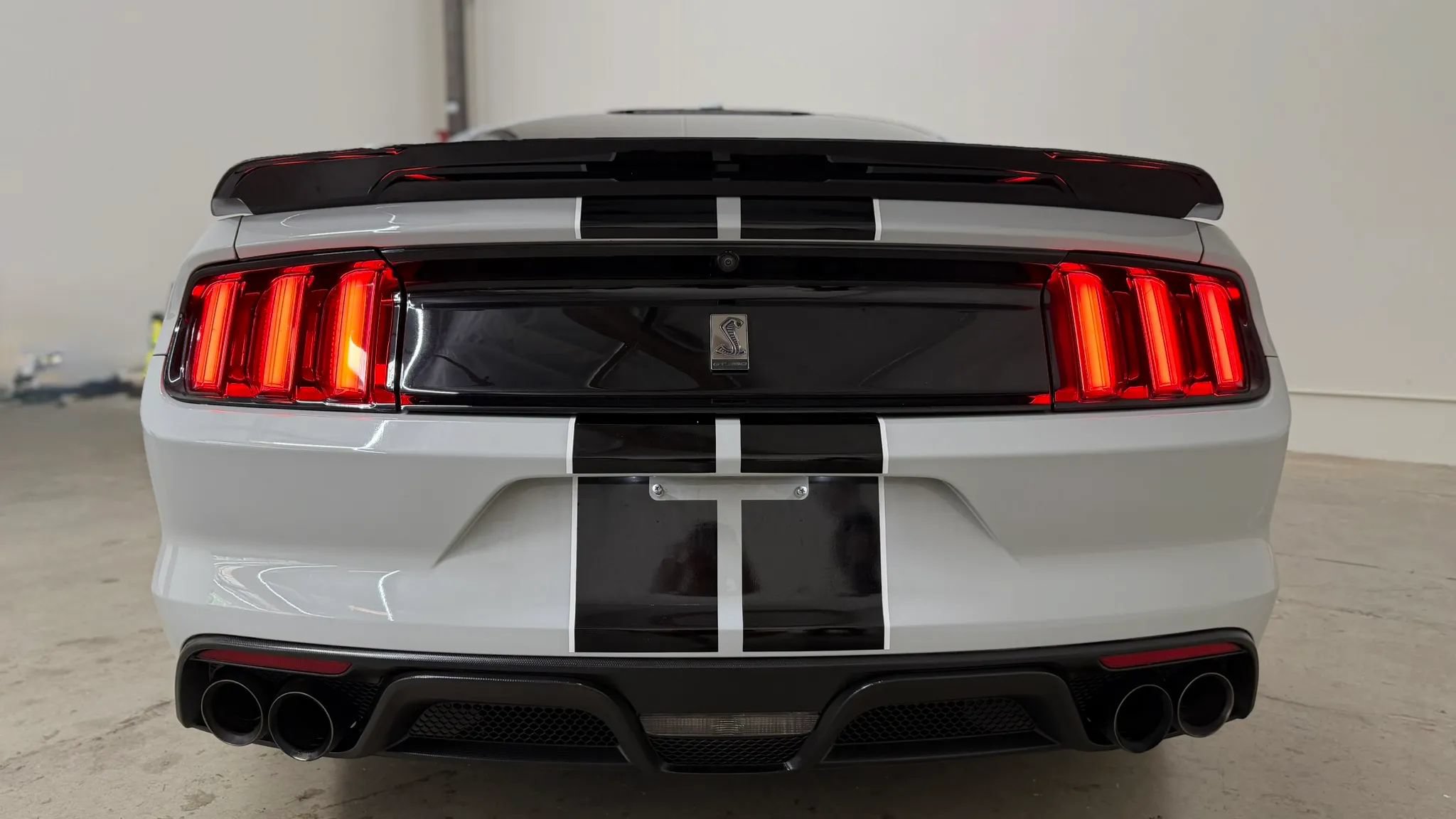 Used 2017 Ford Mustang Shelby GT350 w/ Convenience Package RWD image 9