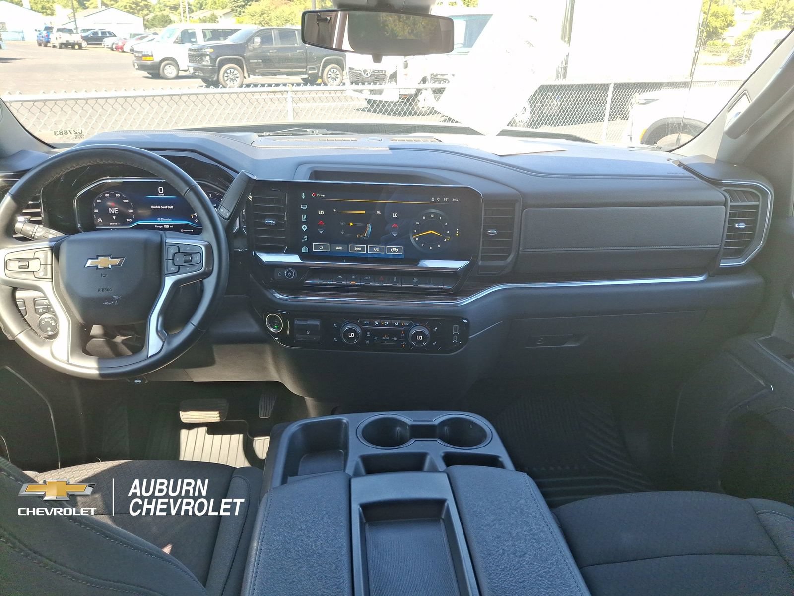 Certified 2025 Chevrolet Silverado 1500 LT AWD/4WD image 9