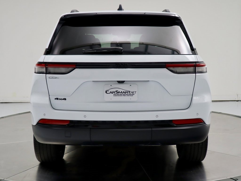 Used 2022 Jeep Grand Cherokee Altitude image 4