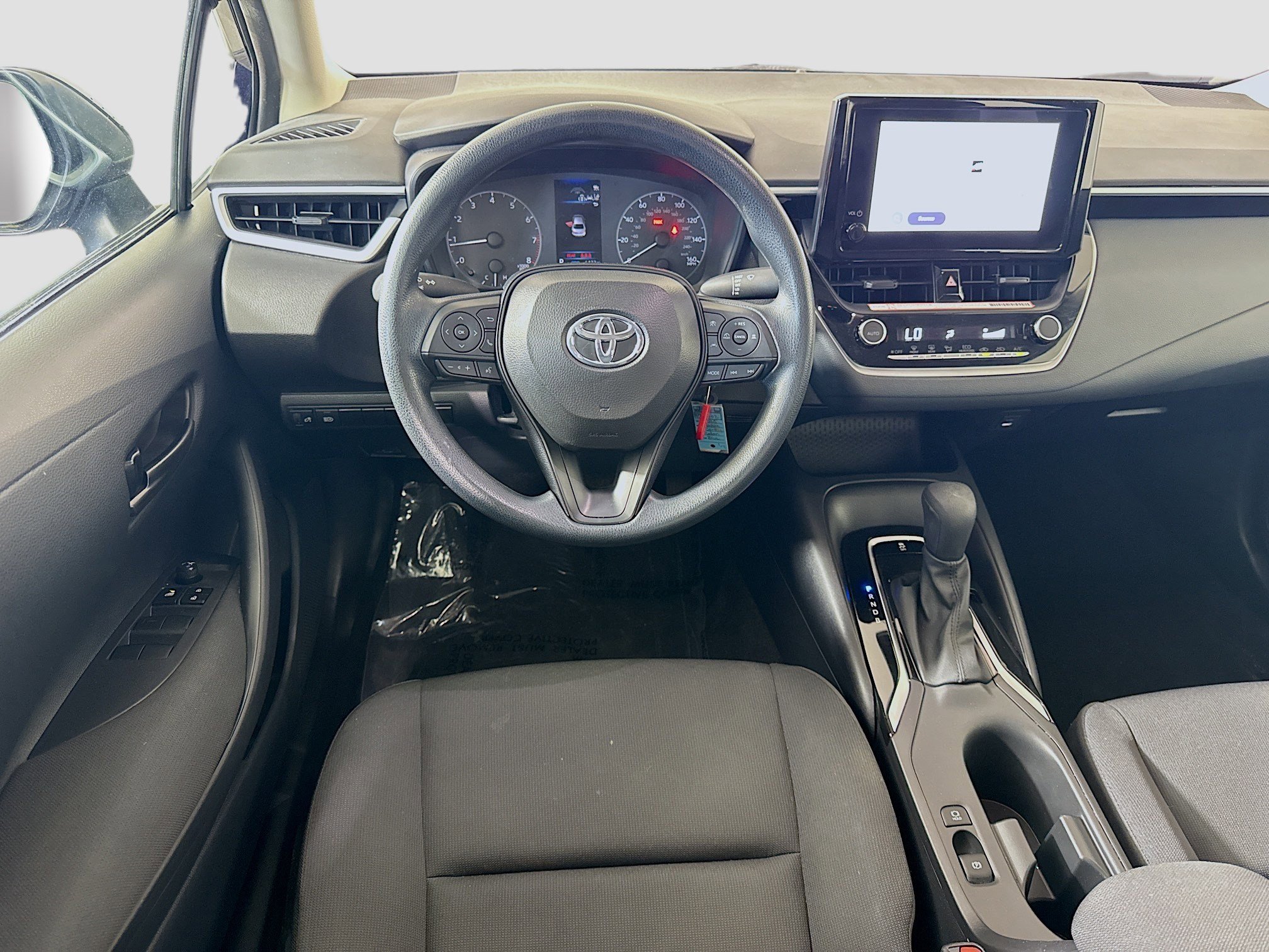 Used 2025 Toyota Corolla LE image 17