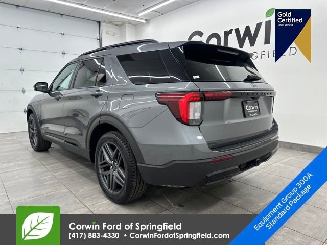 Certified 2025 Ford Explorer ST-Line w/ ST-Line Street Pack image 2