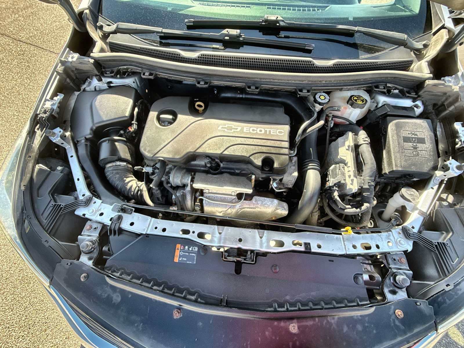 Certified 2017 Chevrolet Cruze LS FWD image 26