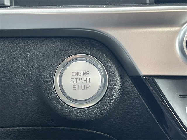 Used 2025 Kia Telluride EX w/ EX Captain's Chair Package image 21