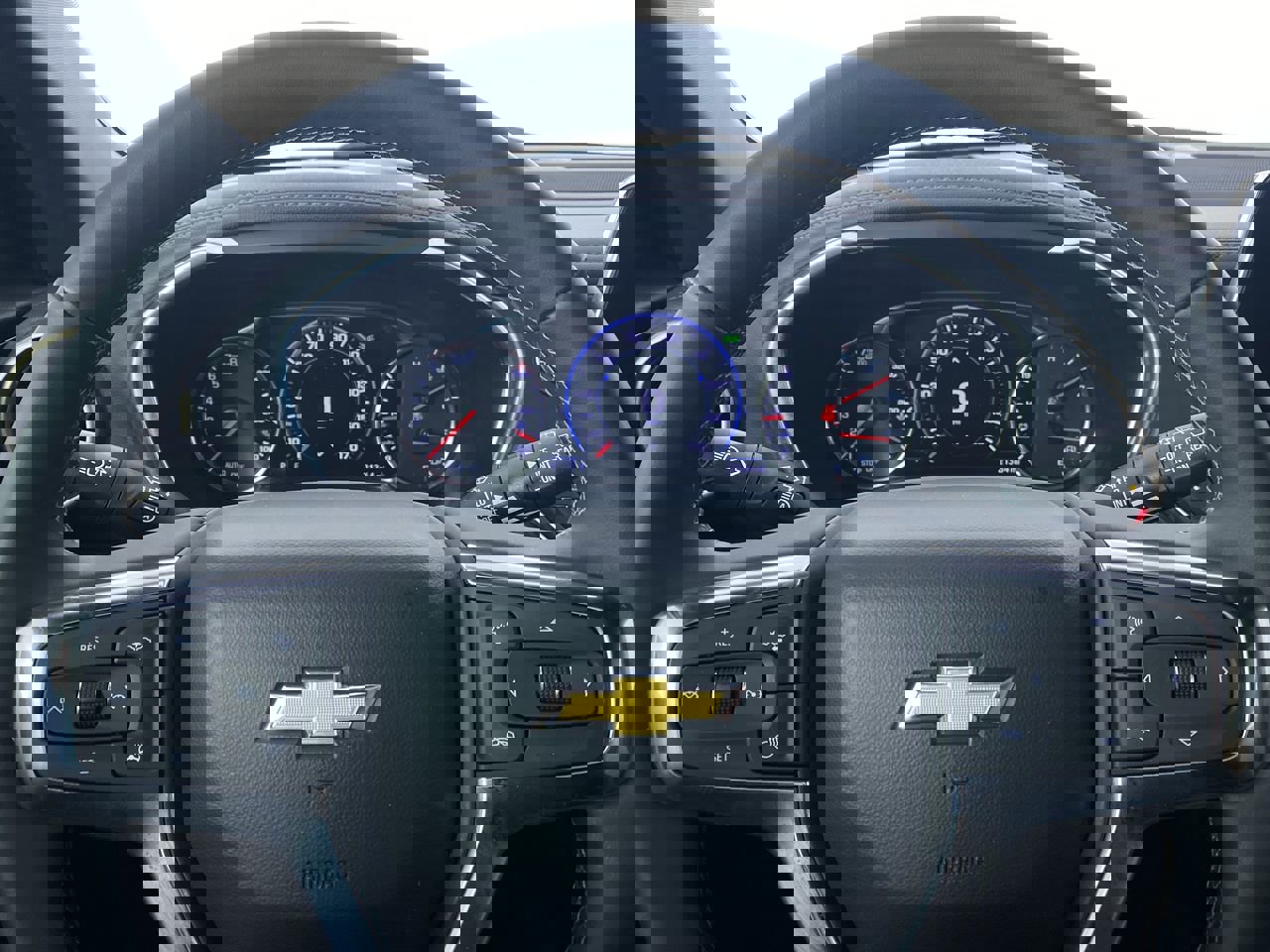 Used 2023 Chevrolet Blazer Premier image 3