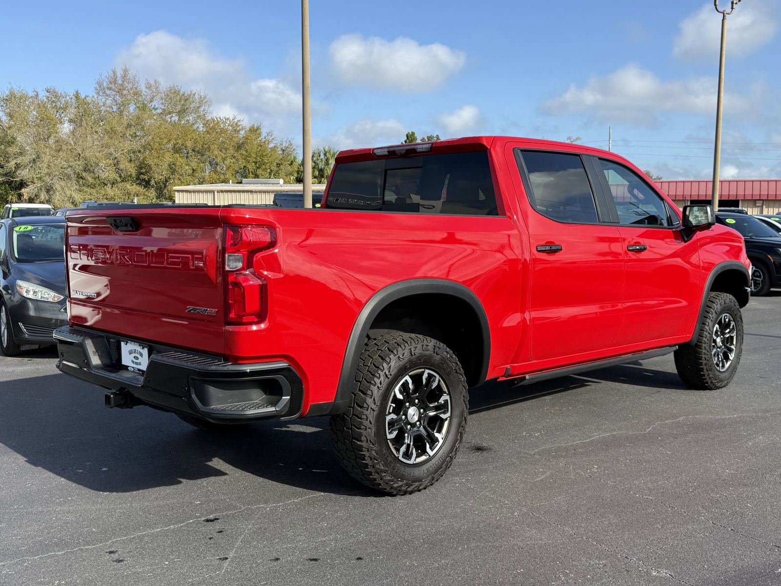 Used 2023 Chevrolet Silverado 1500 ZR2 w/ Technology Package image 4
