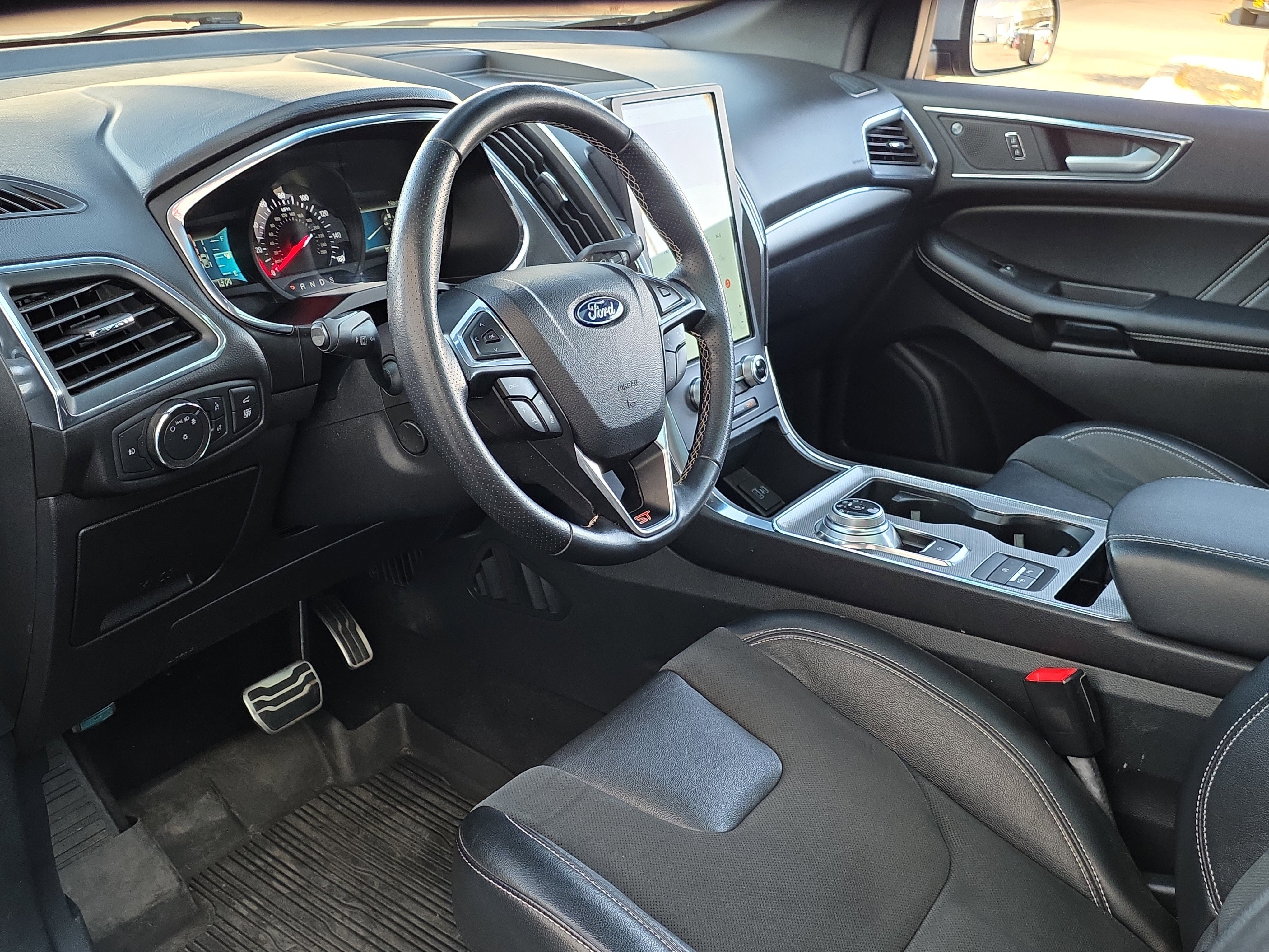 Used 2021 Ford Edge ST w/ Equipment Group 401A image 15