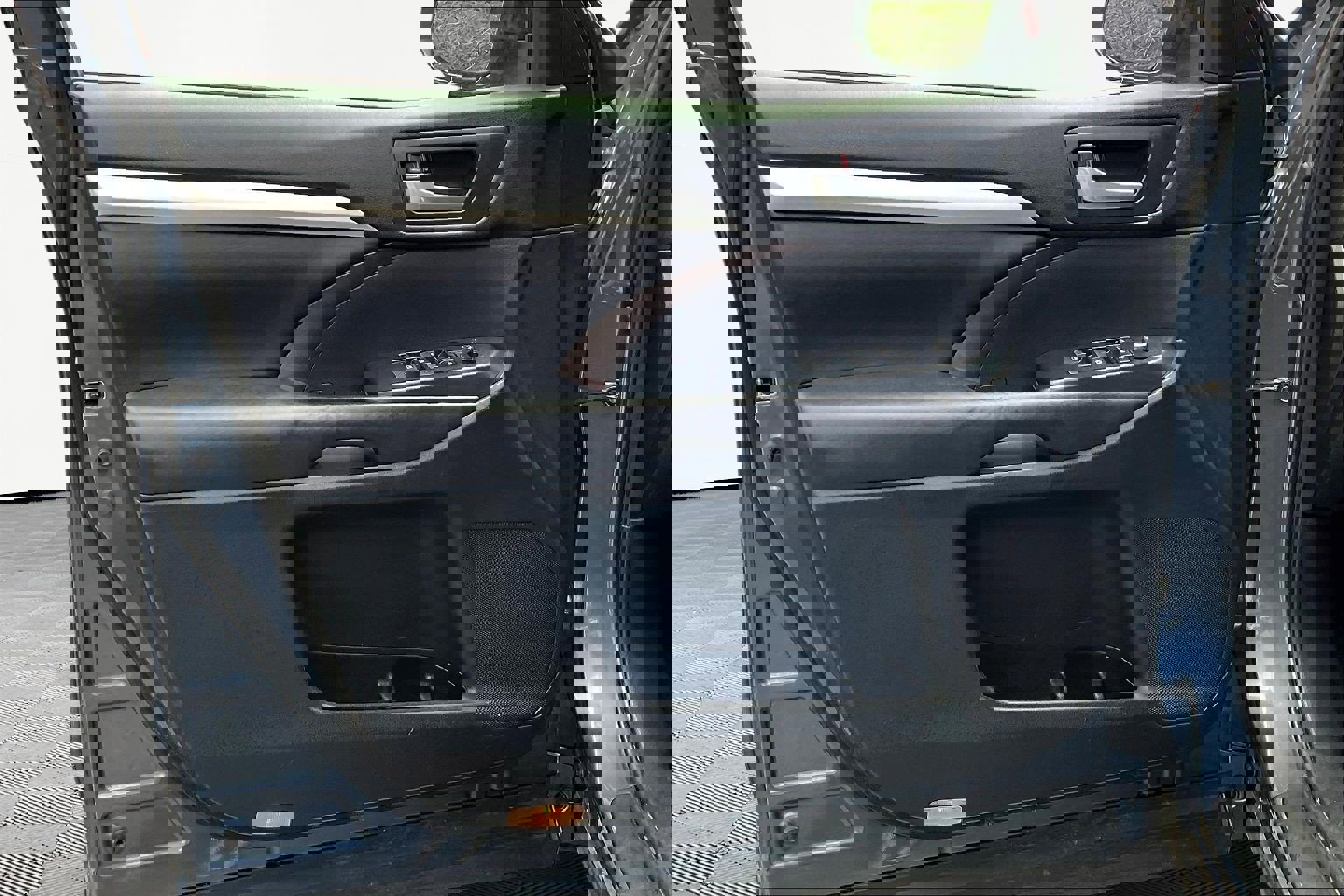 Used 2018 Toyota Highlander XLE image 20