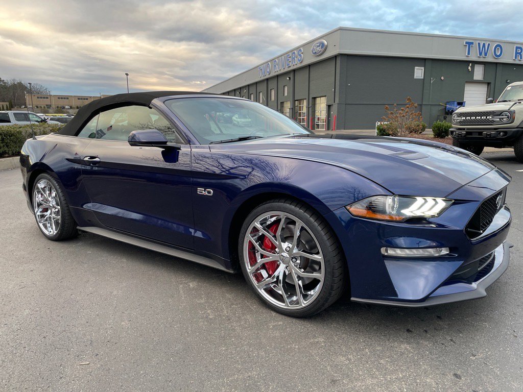 Used 2020 Ford Mustang GT Premium w/ Equipment Group 401A image 8