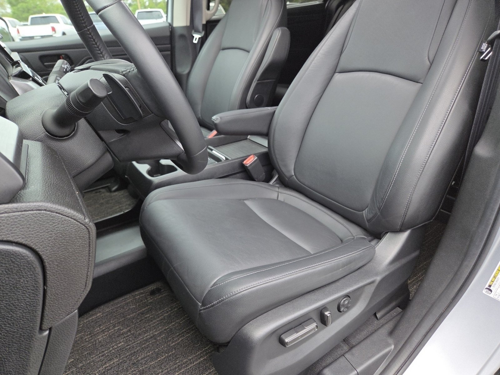 Used 2025 Honda Odyssey EX-L image 27