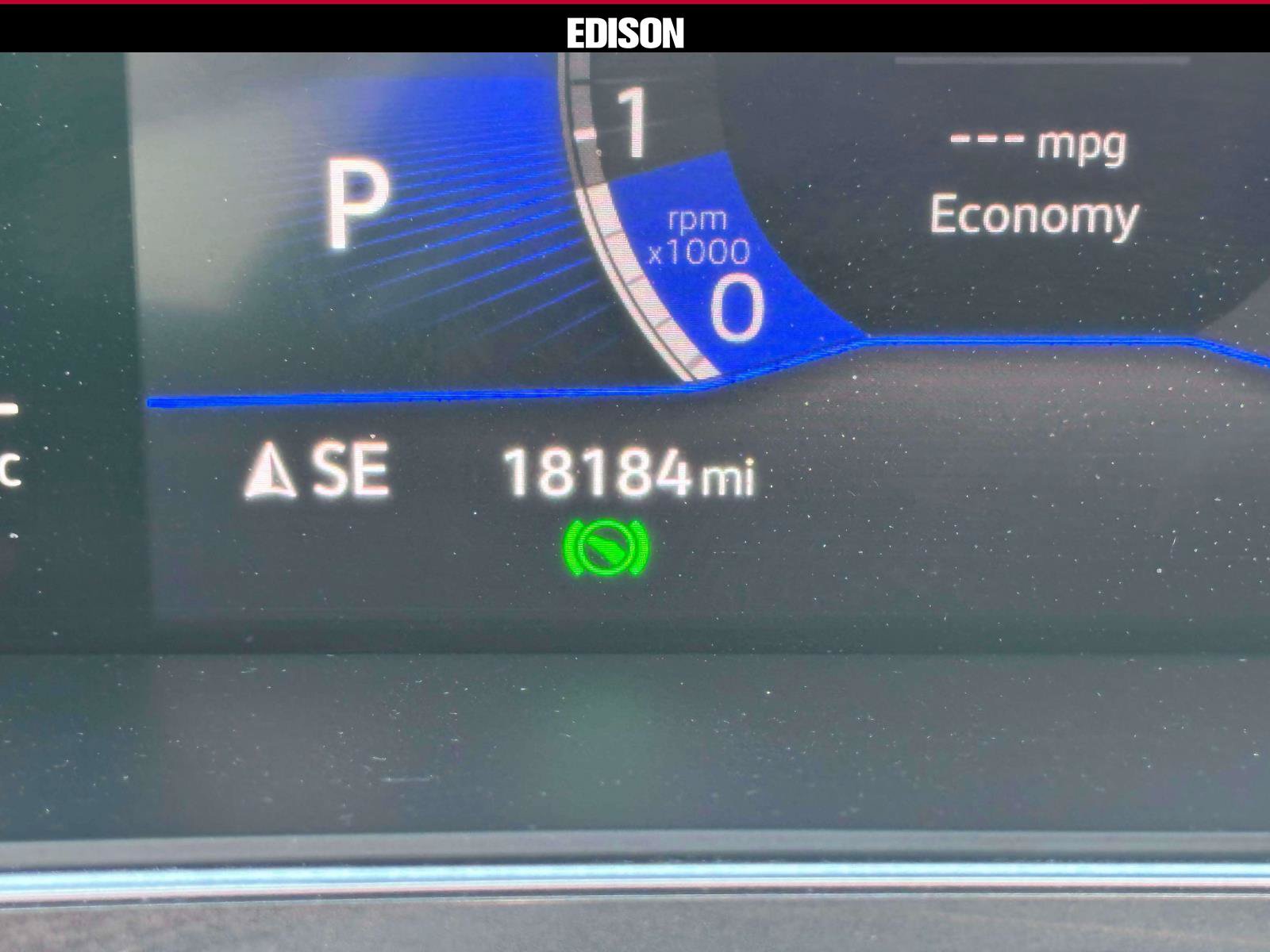 Used 2023 Volkswagen Tiguan SE R-Line AWD/4WD image 27