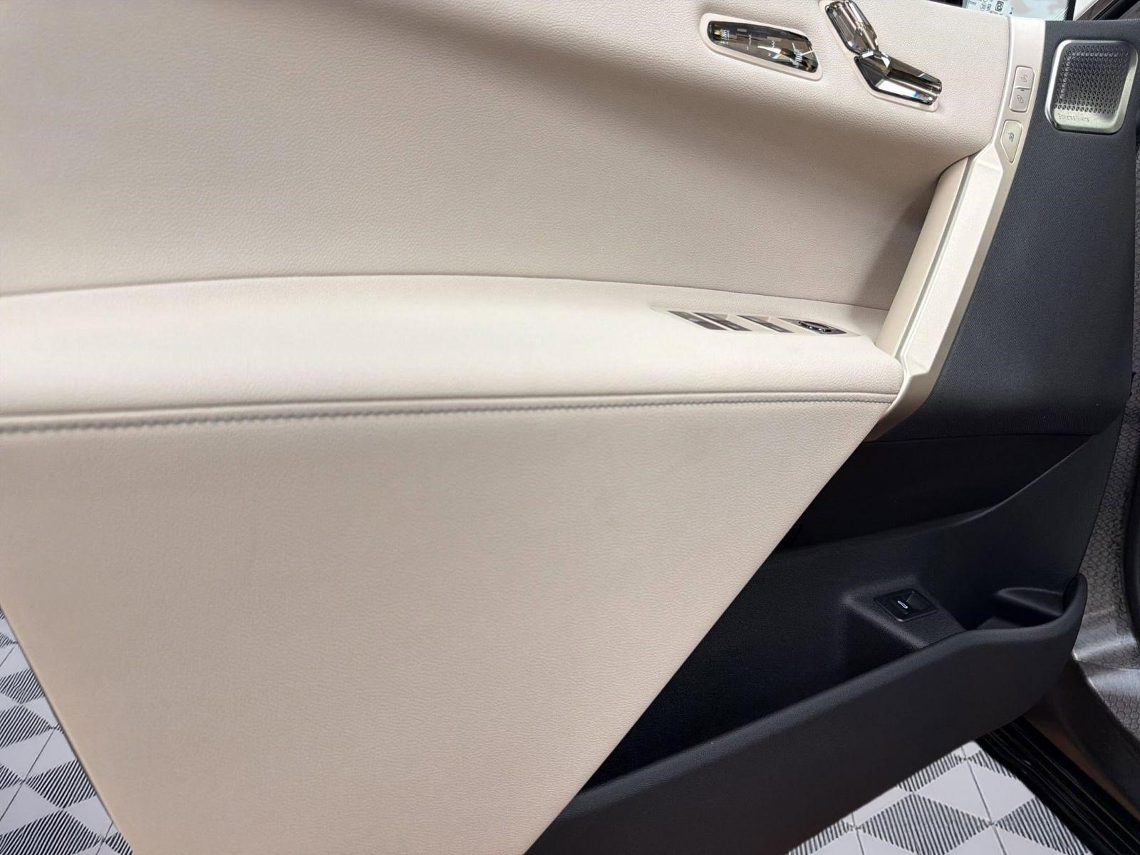 Certified 2023 BMW iX xDrive50 w/ Premium Package image 19