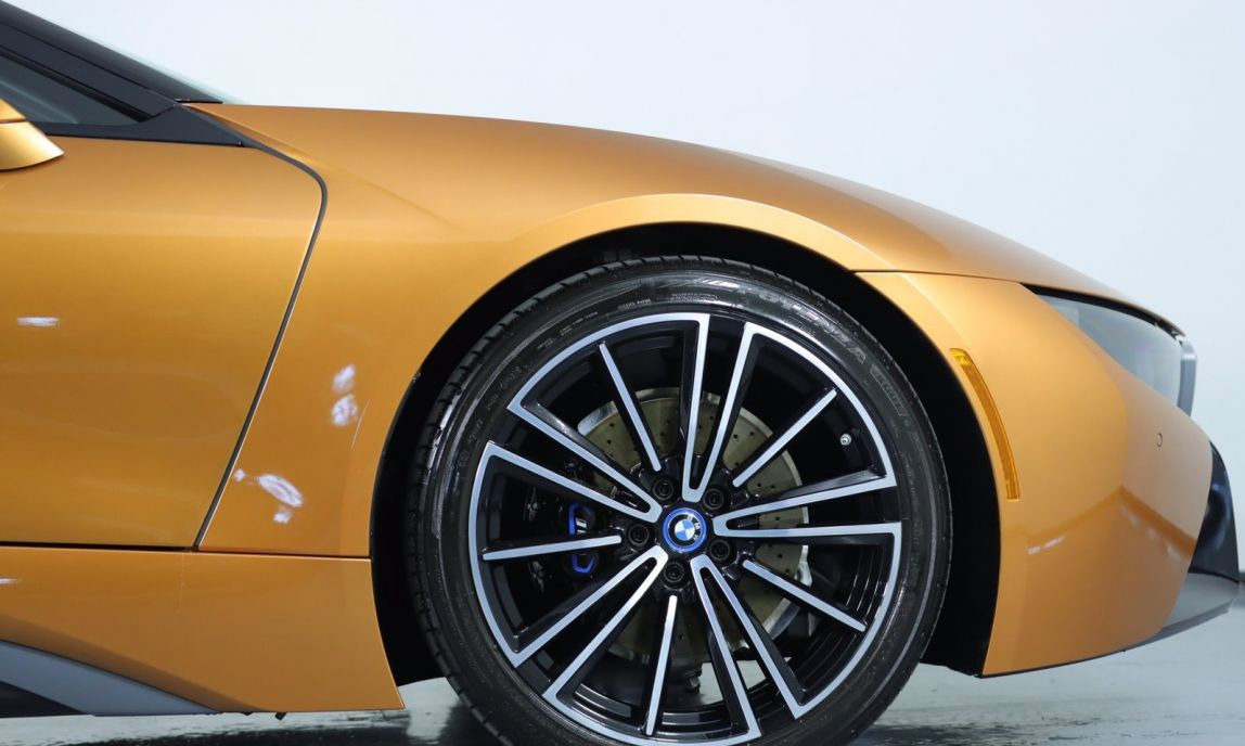 Used 2019 BMW i8 Roadster AWD/4WD image 7
