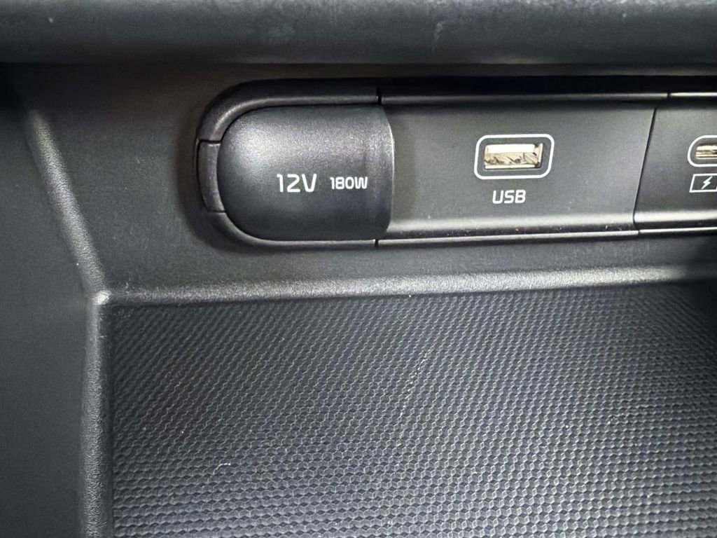 Used 2025 Kia Seltos EX FWD image 15
