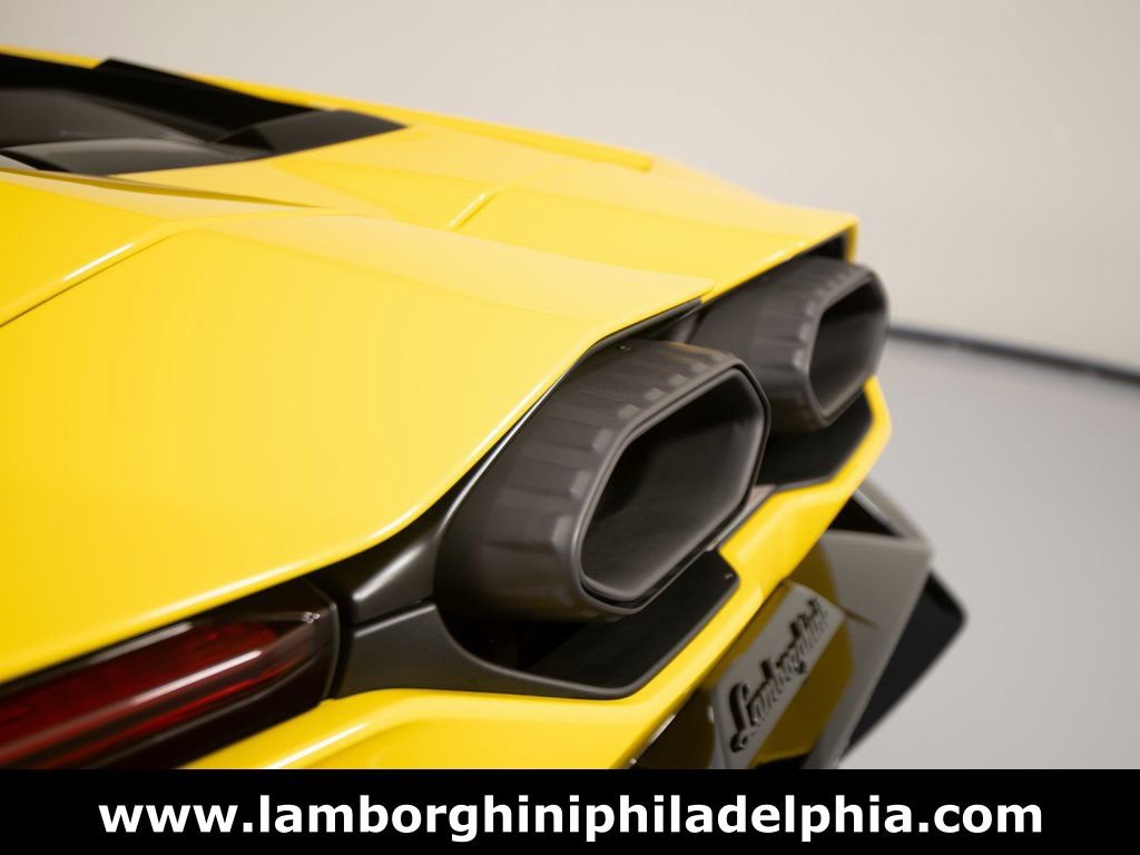 Used 2024 Lamborghini Revuelto image 52
