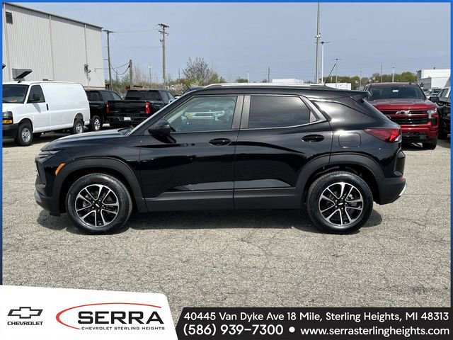 Certified 2024 Chevrolet TrailBlazer LT w/ LT Cold Weather Package FWD image 2