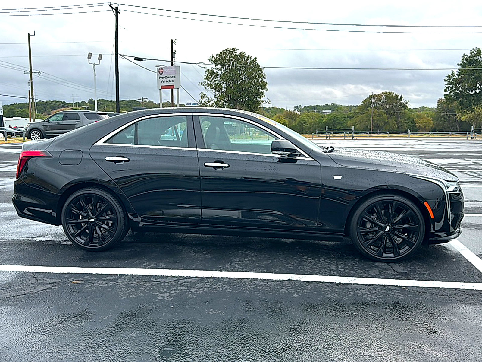 Used 2024 Cadillac CT4 Luxury w/ Cold Weather Package RWD image 9