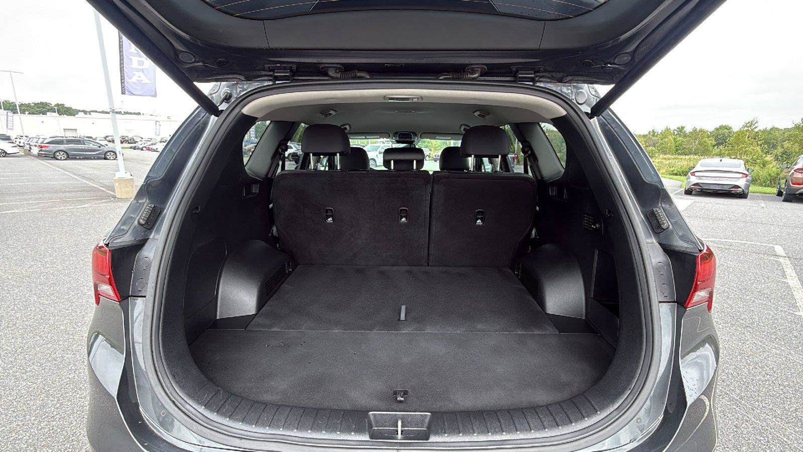 Certified 2023 Hyundai Santa Fe SEL w/ Cargo Package AWD/4WD image 20