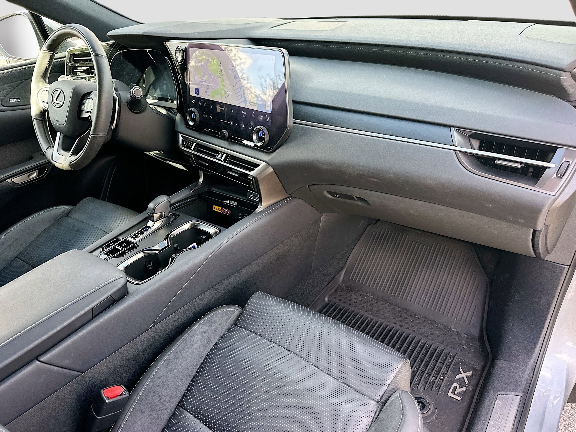 Used 2024 Lexus RX 350 w/ Luxury Package image 33