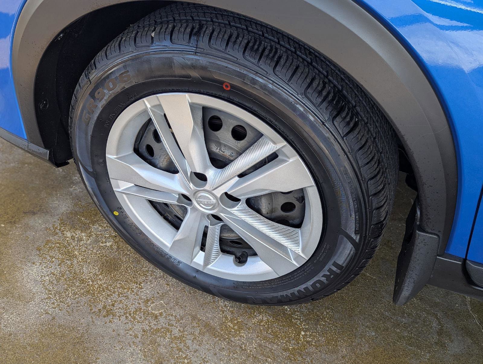 Used 2024 Nissan Kicks S image 31