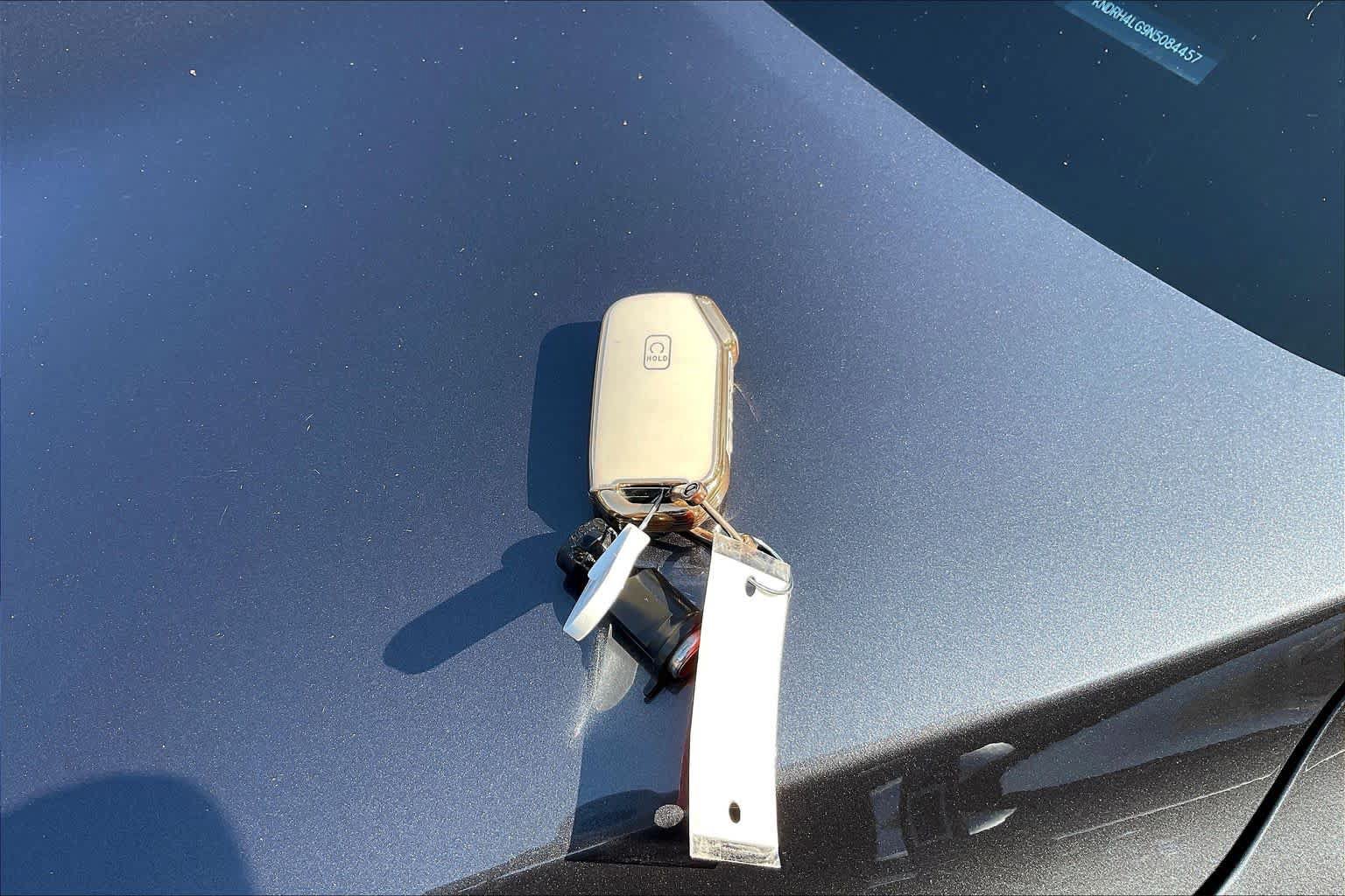 Used 2022 Kia Sorento EX w/ Panoramic Sunroof Package FWD image 15