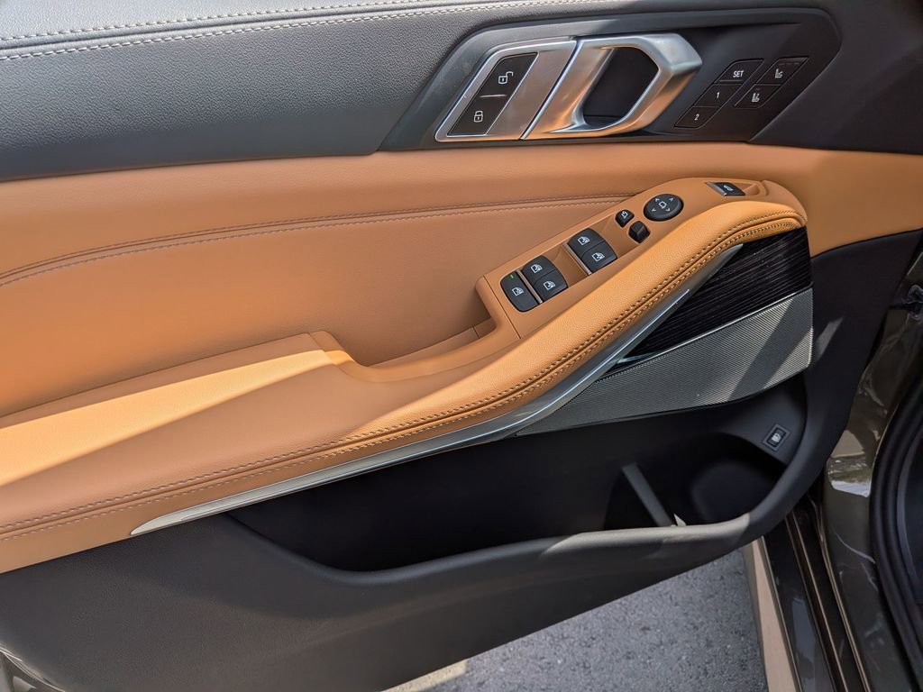 New 2026 BMW X5 xDrive50e w/ M Sport Package image 13