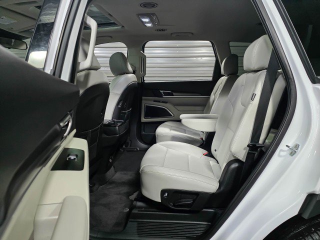Used 2023 Kia Telluride S w/ S Sunroof Package image 16